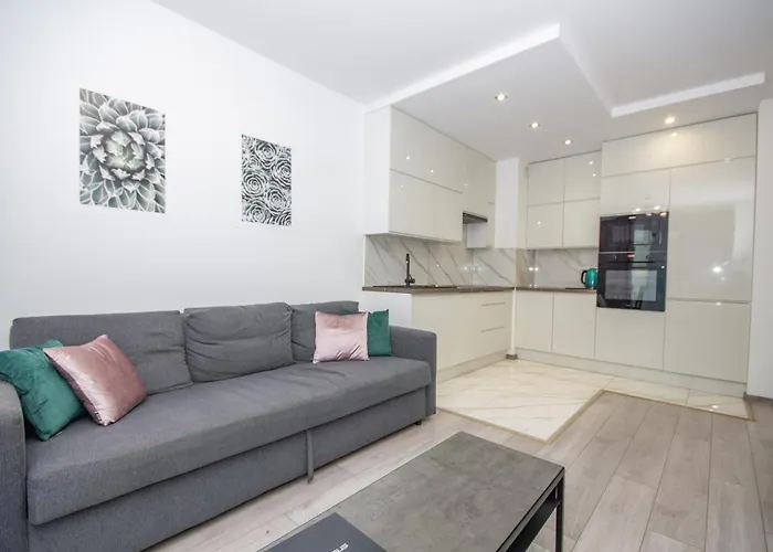 Inpoint Zablocie Modern Apartments For Work&Travel