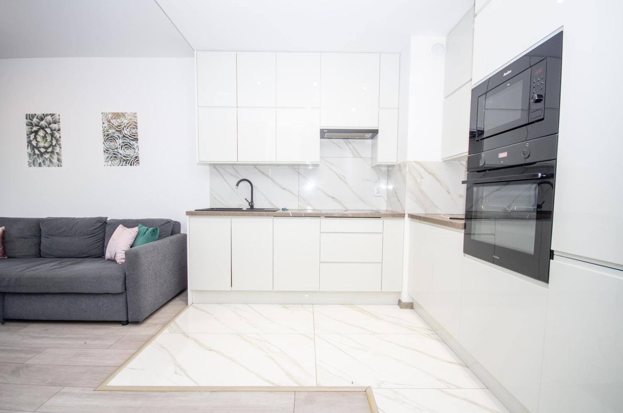 Inpoint Zablocie Modern Apartments For Work&Travel Apartmán